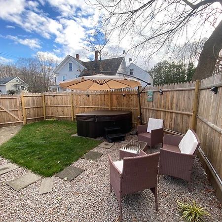 New!! Lovely Unit W/ Private Hot Tub And Patio! 라코니아 외부 사진